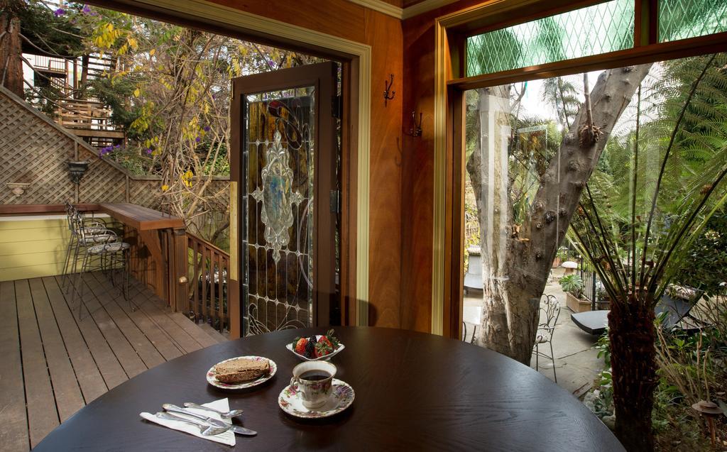 Noe'S Nest Bed And Breakfast Сан-Франциско Экстерьер фото